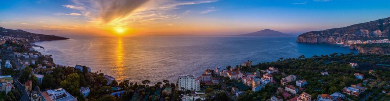 Hotel Mediterraneo Sant'Agnello Esterno foto